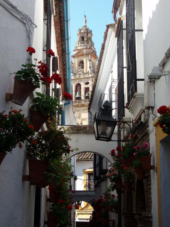 Casa Patio De Los Arcos Cordoba Exterior photo